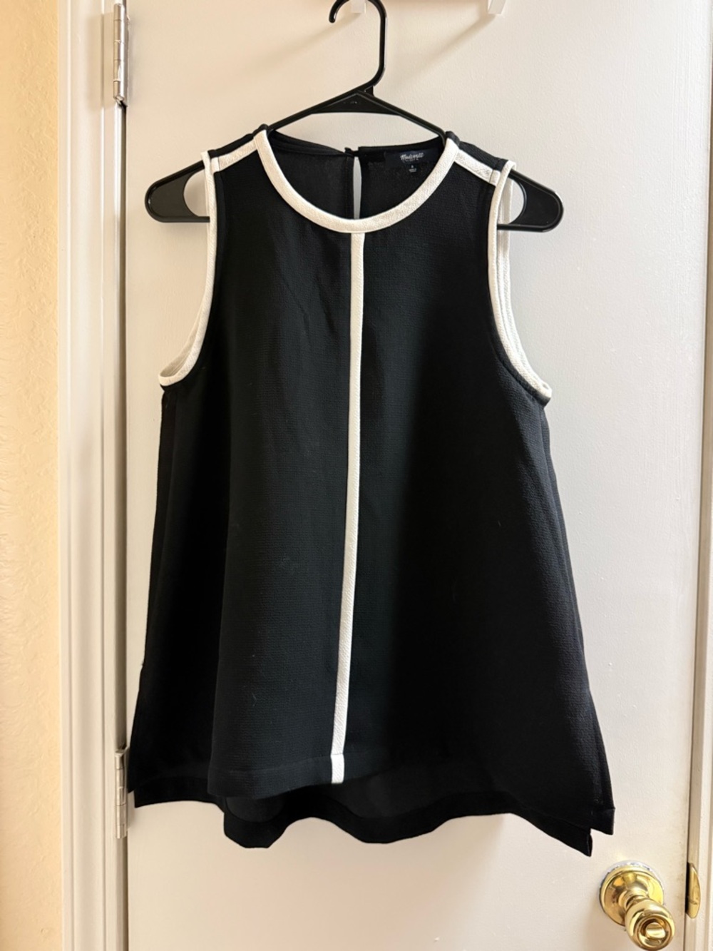 Madewell Black Sleeveless Tank with White Contrast Trim